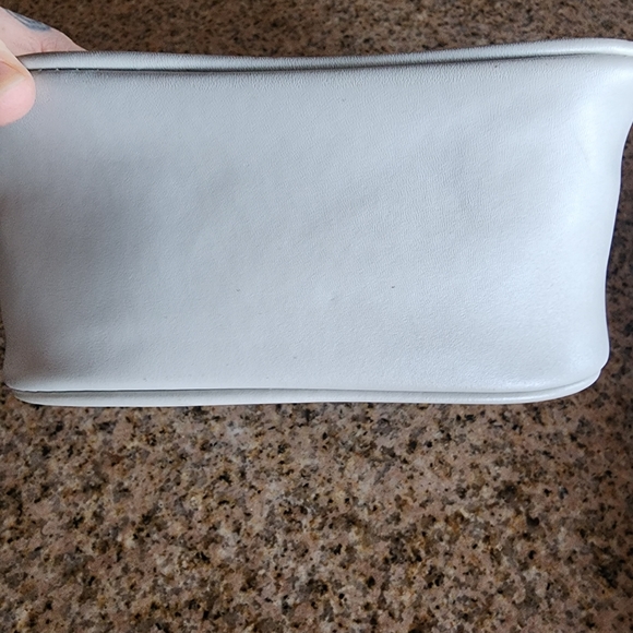 Bella Russo Grey Hand Bag Purse - Picture 7 of 7